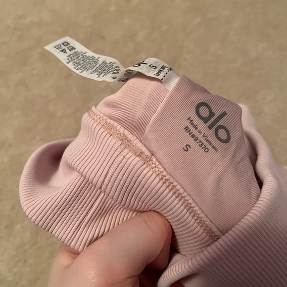 NWOT! Alo Yoga ‘Emulate Bra’ - Picture 4 of 4